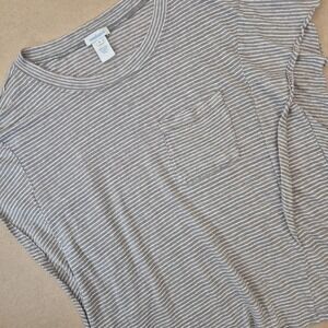 Sundance‎ 100% Linen Tee Shirt Women's Medium Gray Striped Ruffle Sleeves